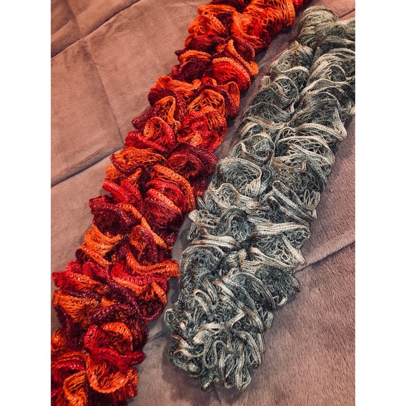 Fishnet Ruffle Knit Scarf Set - Picture 3 of 4